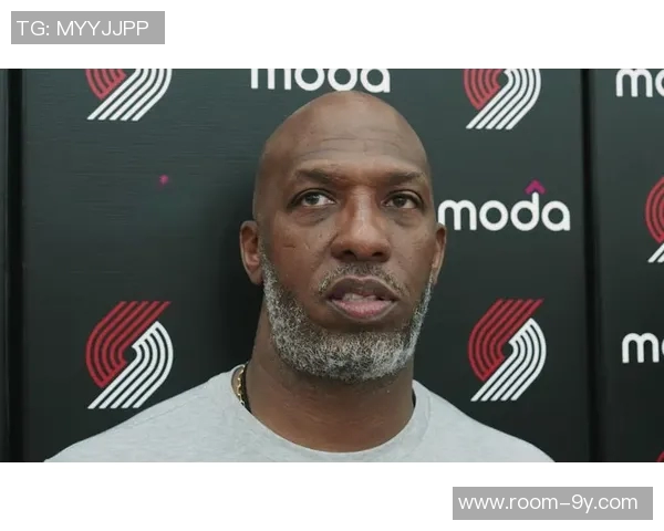 比卢普斯呼吁球队共同分担战术压力让瀚森更轻松应对比赛挑战 比卢普斯呼吁球队共同分担战术压力让瀚森更轻松应对比赛挑战