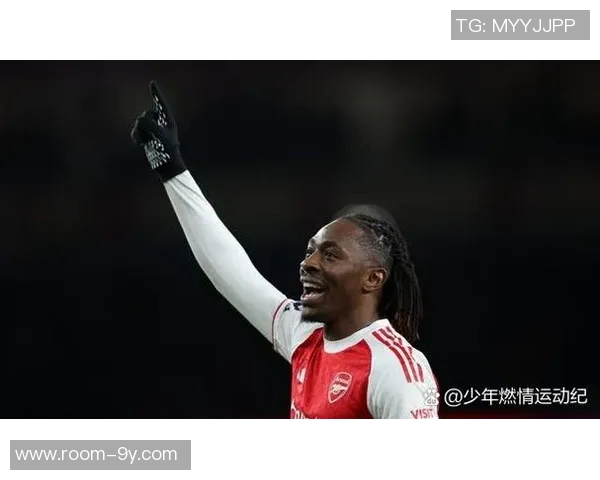 枪手攻势如潮苏维门迪射门中柱埃泽凌空机会被扑救